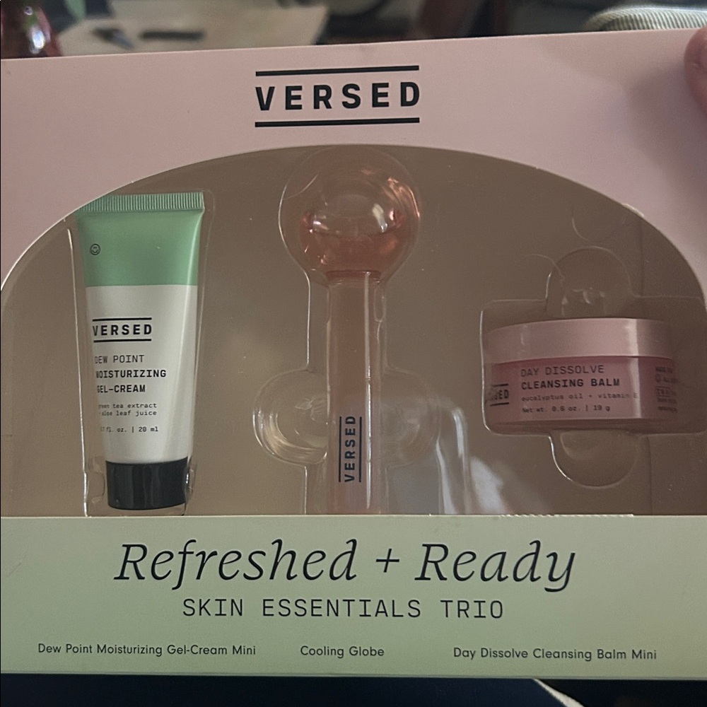 Versed Dew Point Moisturizing Gel-Cream - White & Mint